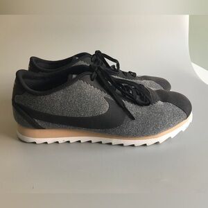 Nike Women's Cortez Ultra SE Black-Vachetta Tan-Summit White 859540-001 Size 7.5